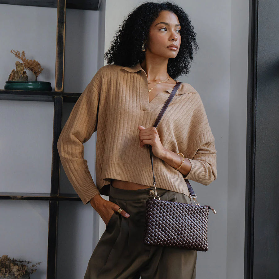 Woven Cross Body Bag in Espresso