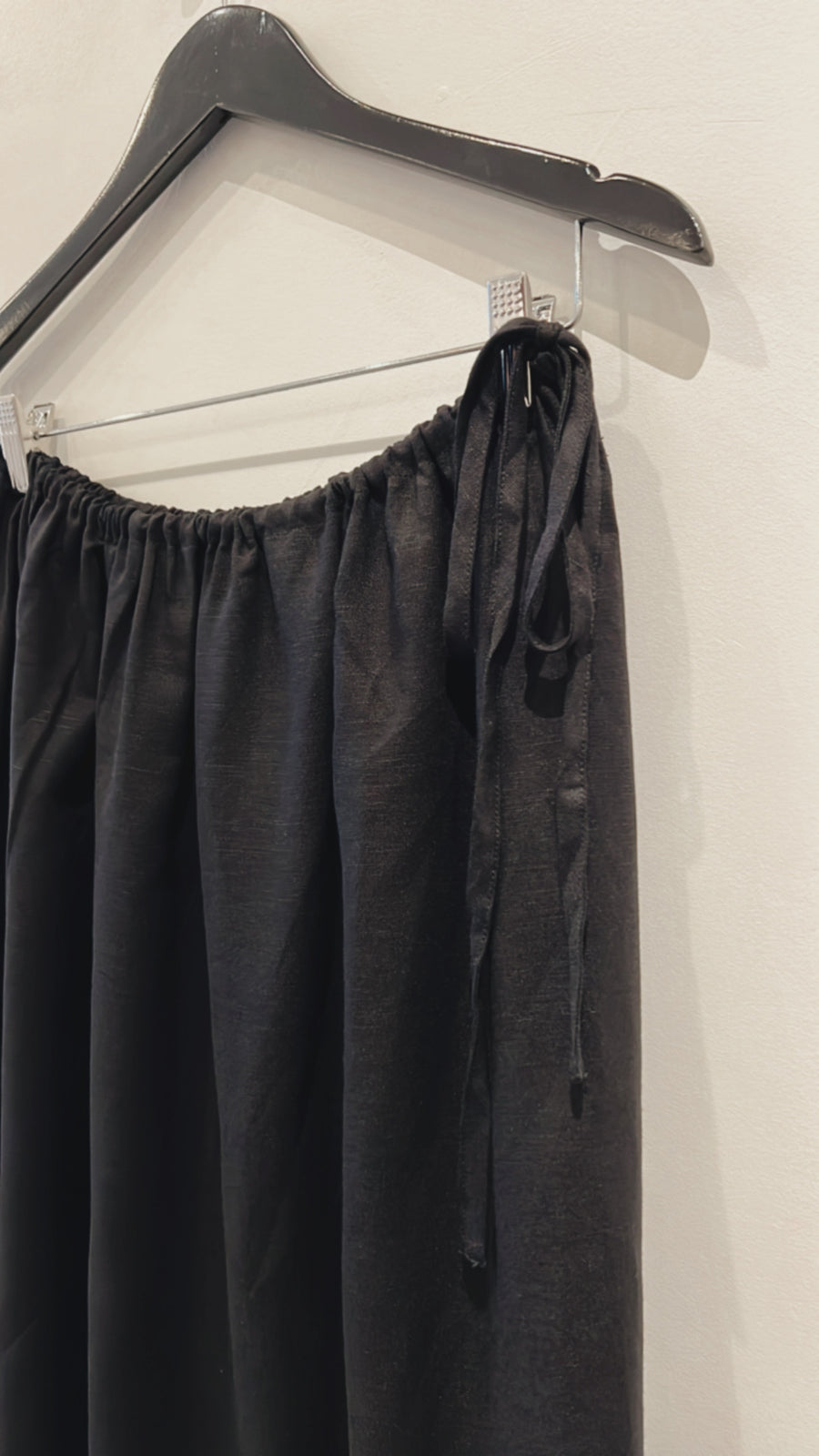 Linen Skirt in Black