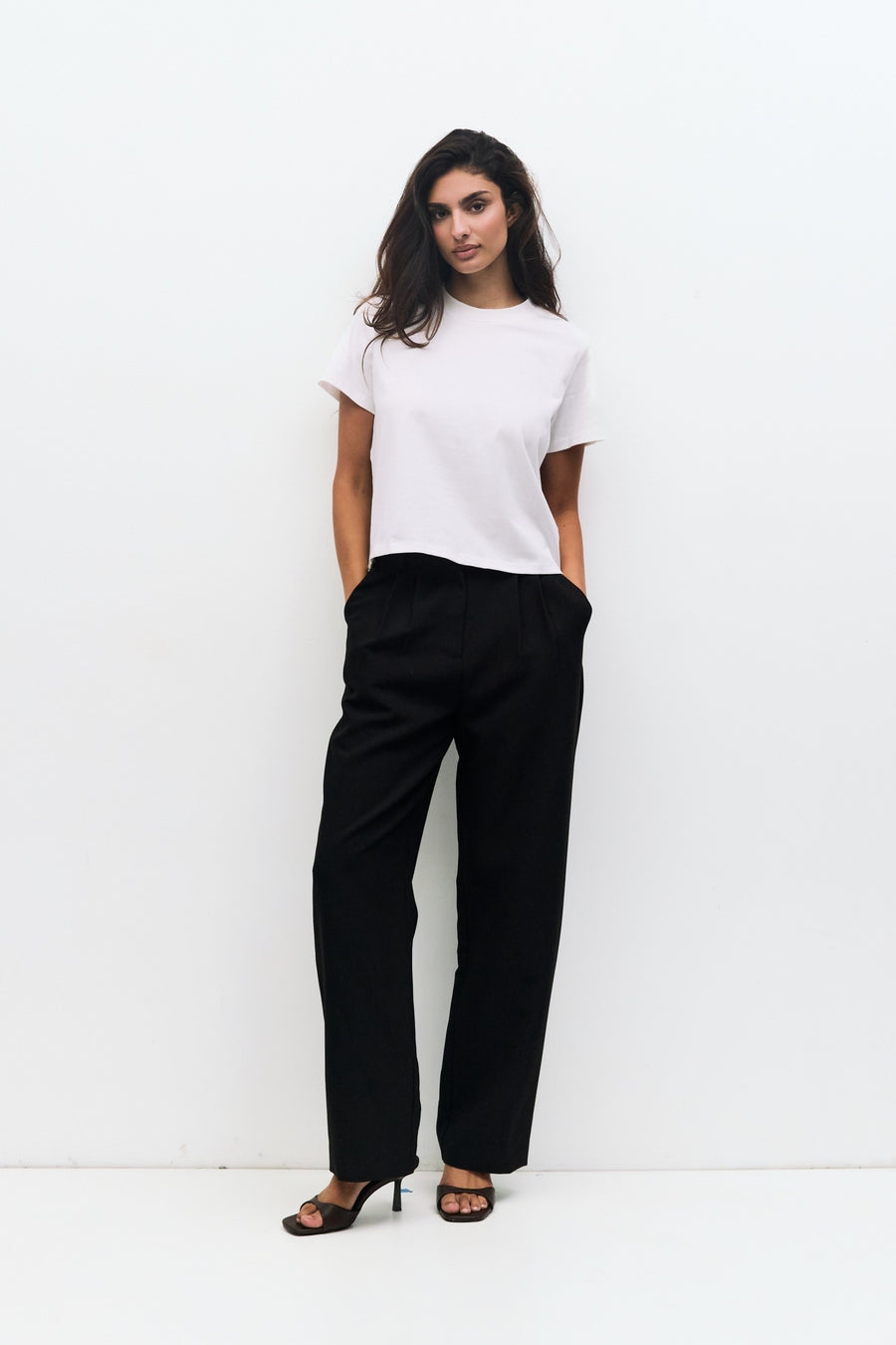 Basic Tee in White