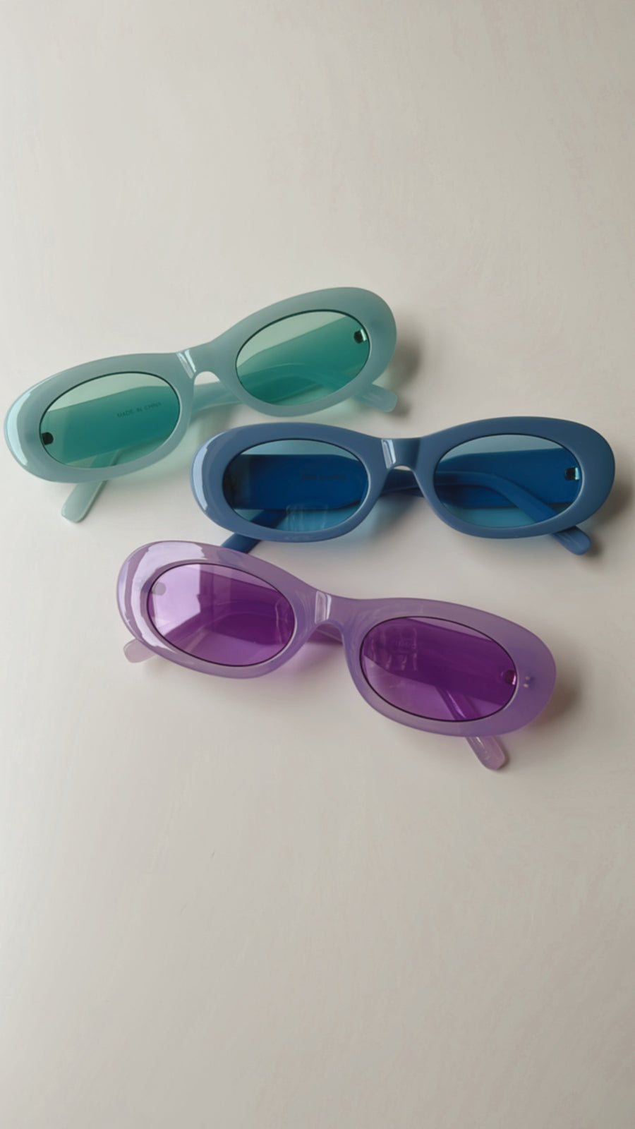 Oval Sunglasses in Mint