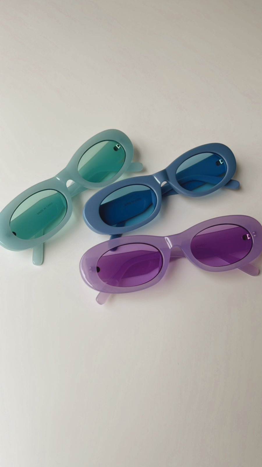 Oval Sunglasses in Mint
